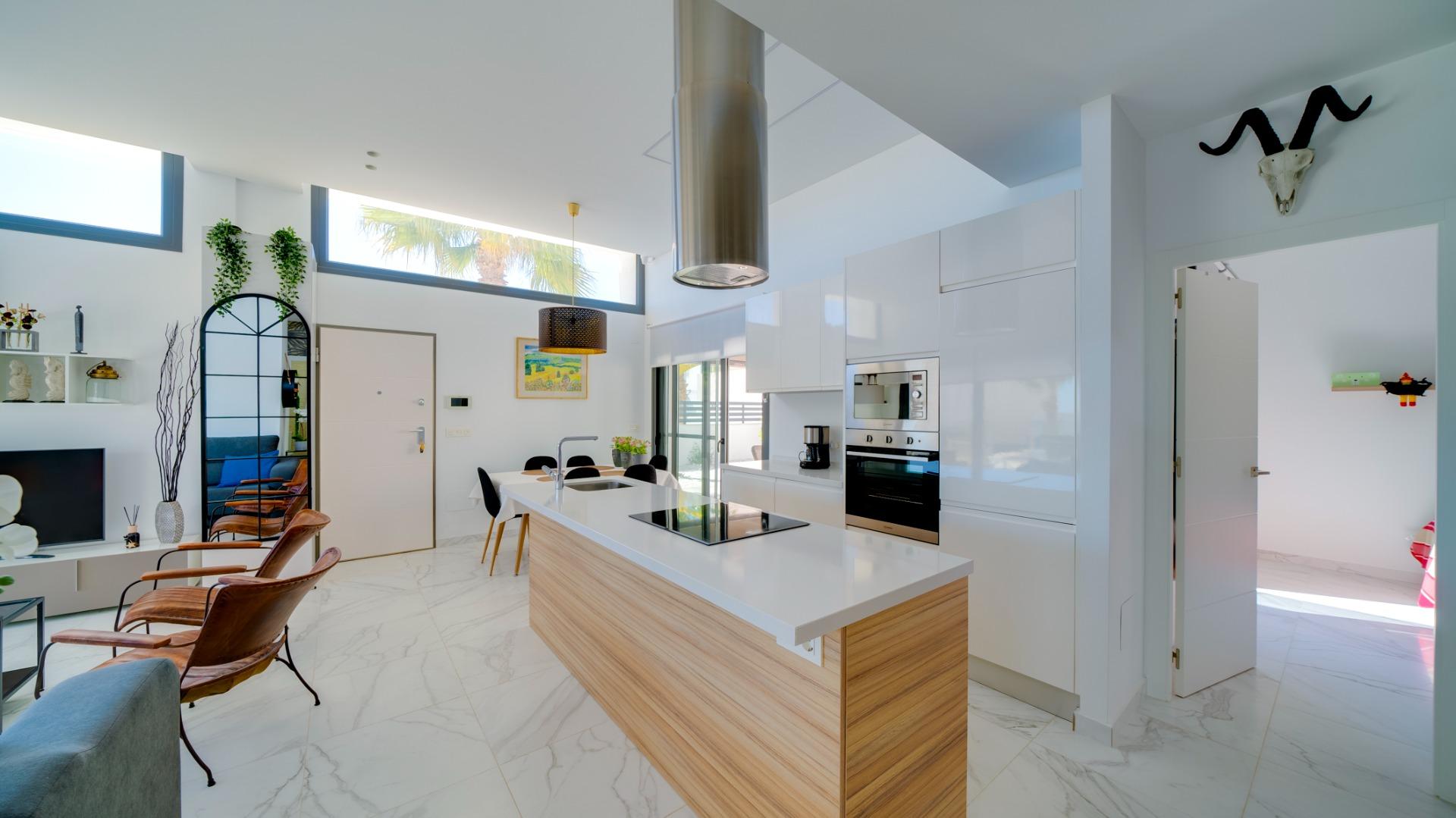 Parduodama vieno aukšto vila su baseinu Ispanijoje