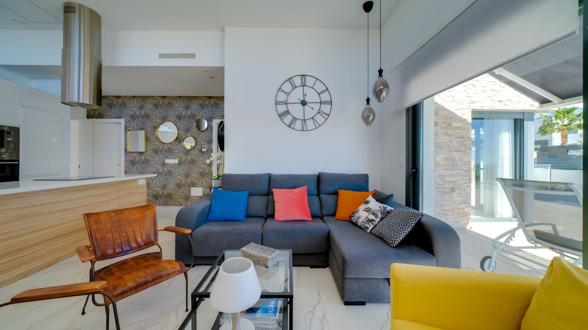 Parduodama vieno aukšto vila su baseinu Ispanijoje