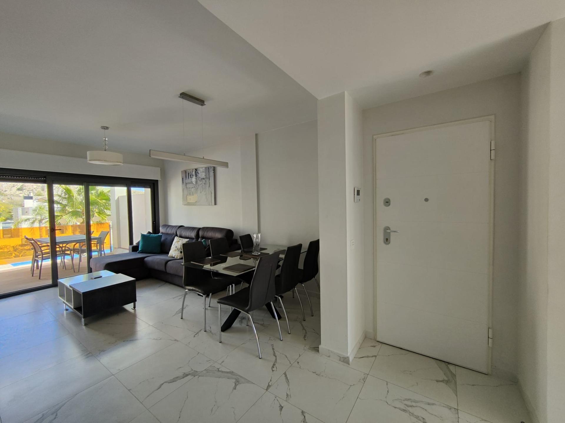 Parduodamas kotedžas Ispanijoje prie jūros