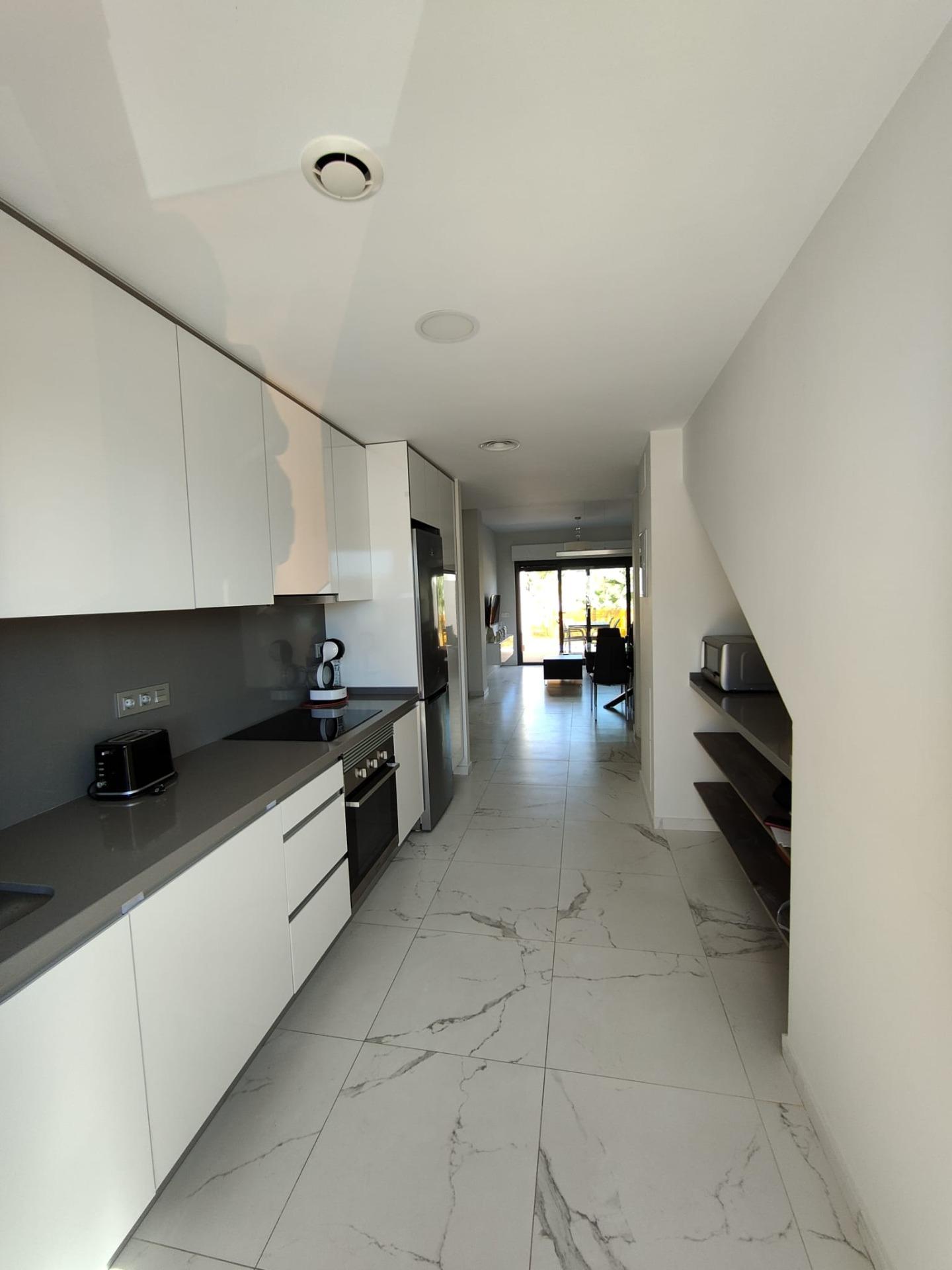 Parduodamas kotedžas Ispanijoje prie jūros