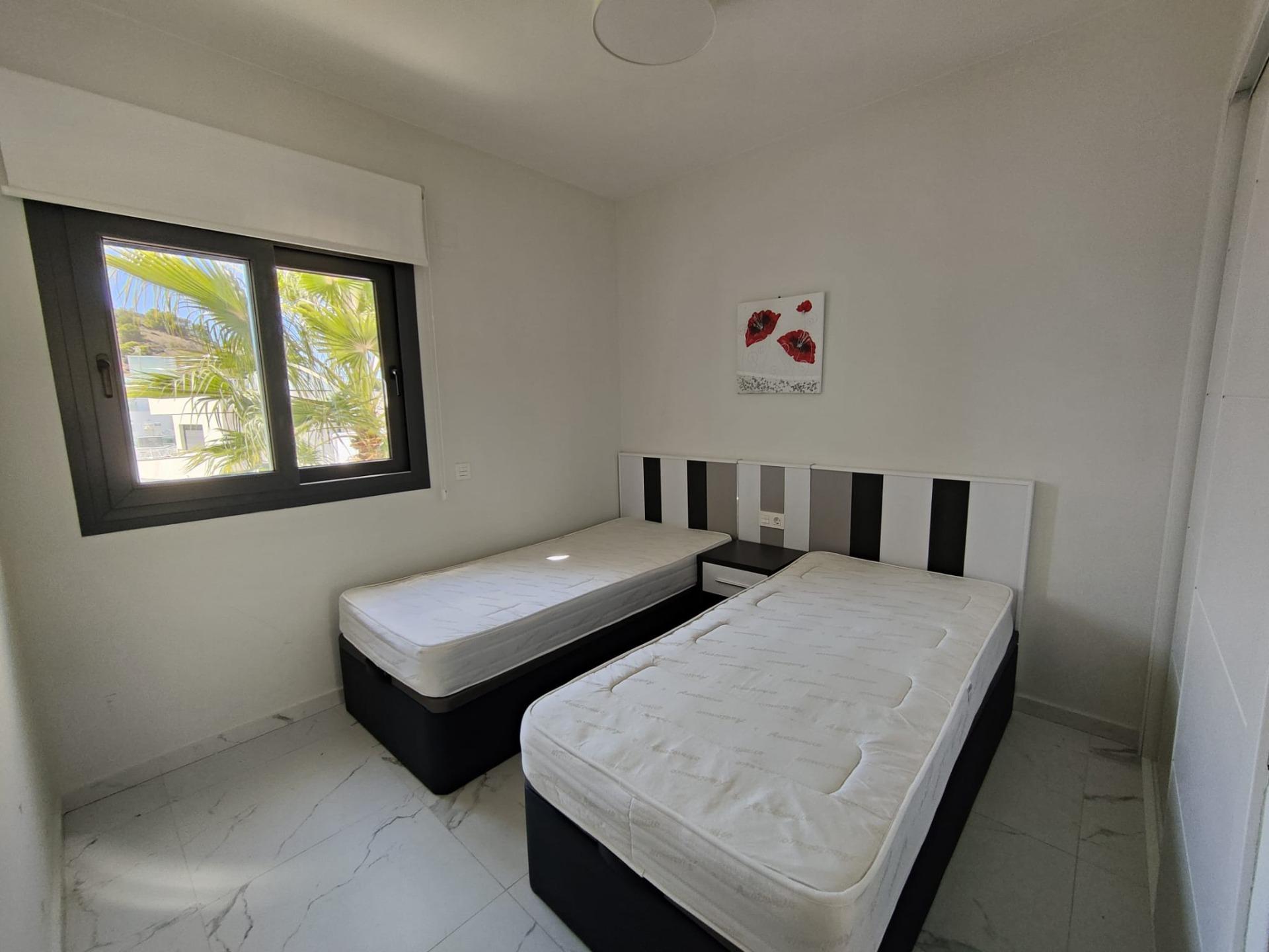 Parduodamas kotedžas Ispanijoje prie jūros