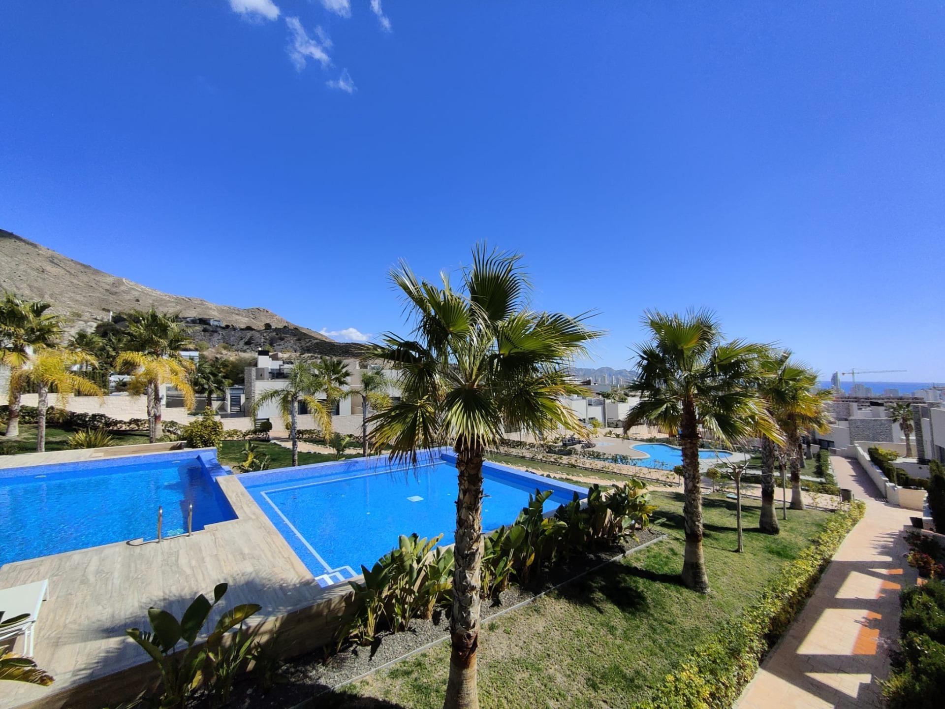 Parduodamas kotedžas Ispanijoje prie jūros