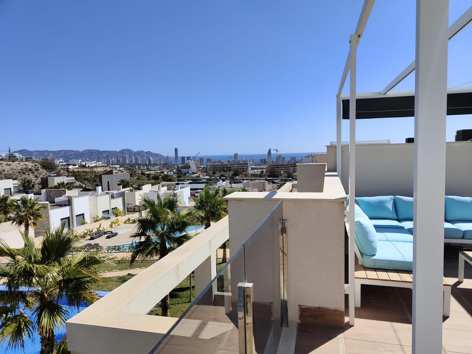 Parduodamas kotedžas Ispanijoje prie jūros